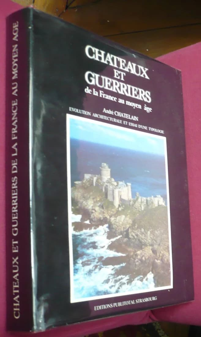Châteaux et Guerriers de la France au Moyen Age. Evolution Architecturale et Essai d'une Typologie. Tome 2 - Image 2