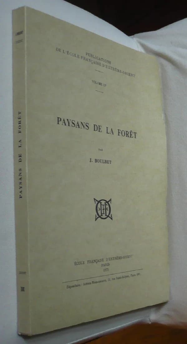 Paysans de la Forêt. J Boulbet