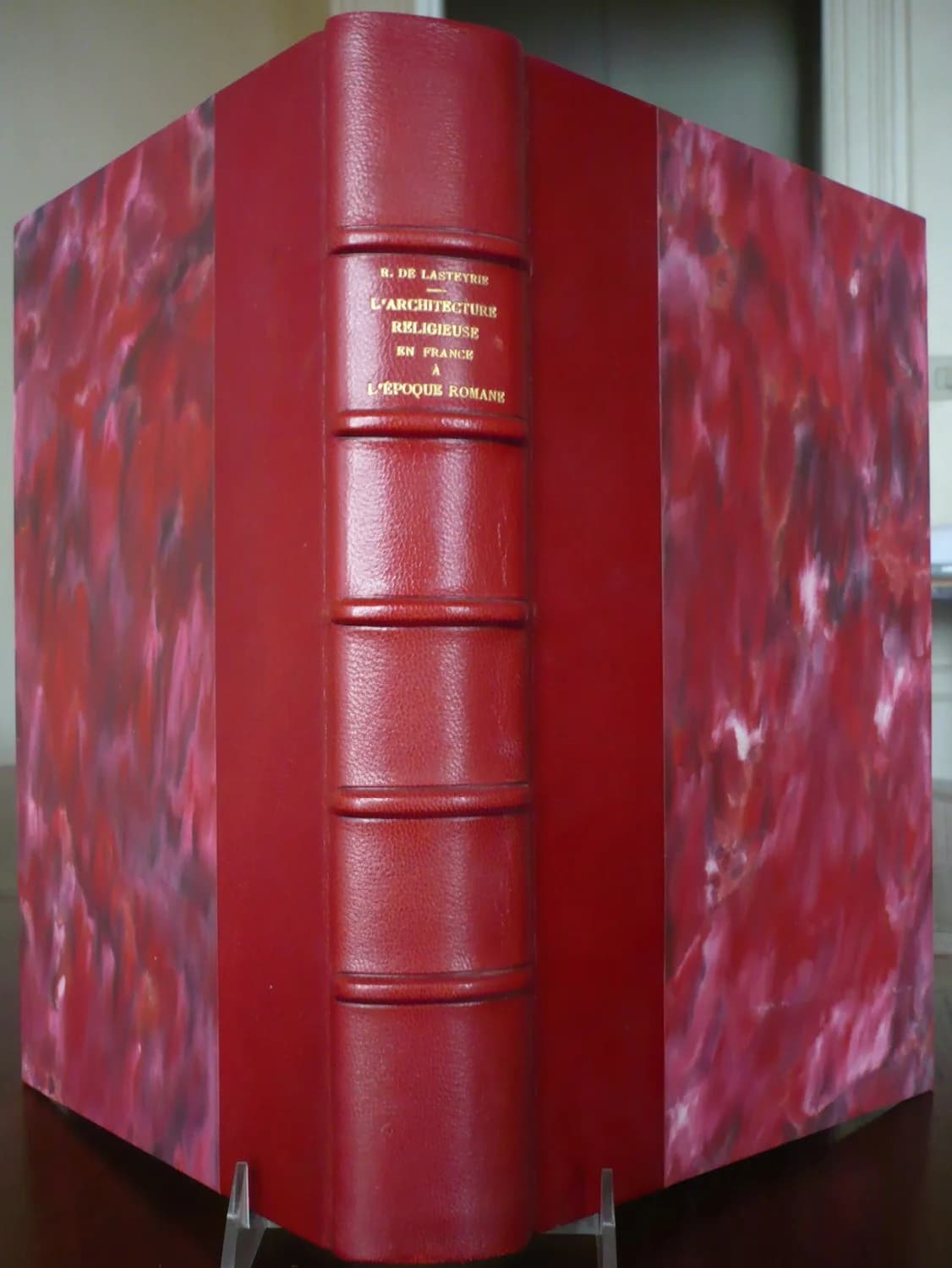 L'Architecture Religieuse en France à l'Epoque Romane. Ses Origines et son Développement