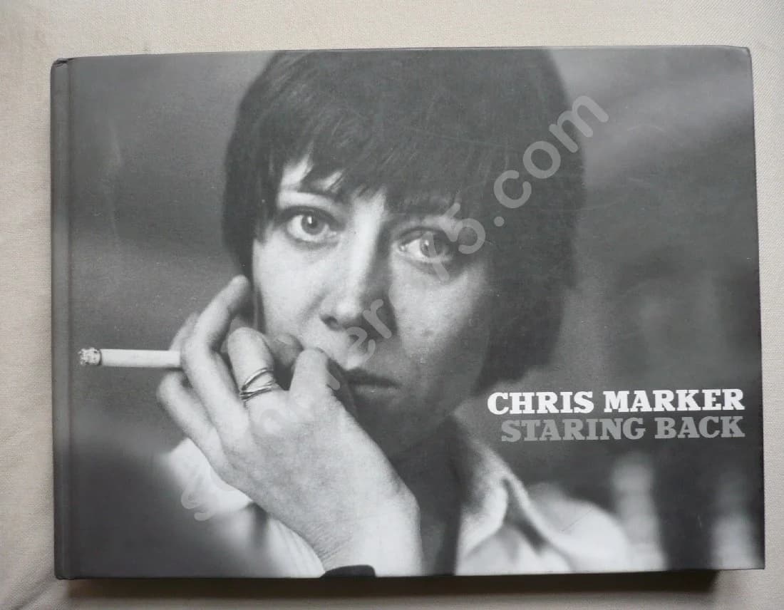 Staring Back / / Envoi