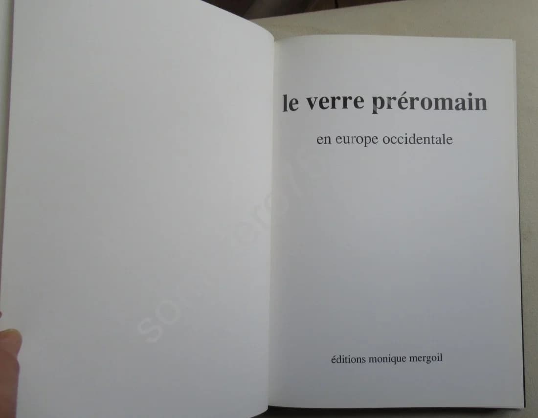 Le Verre Préromain en Europe Occidentale. Michel FEUGERE - Image 3