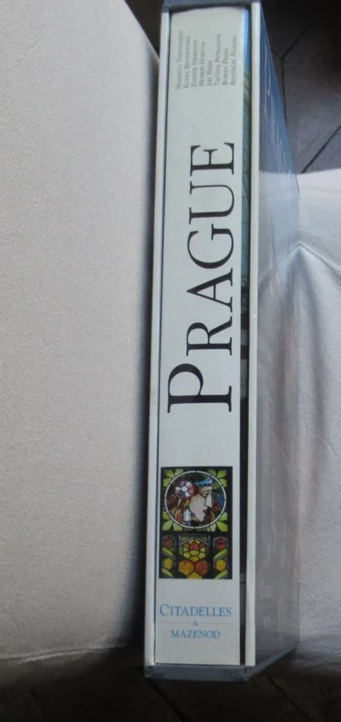 Prague. Citadelles Mazenod  - Image 3