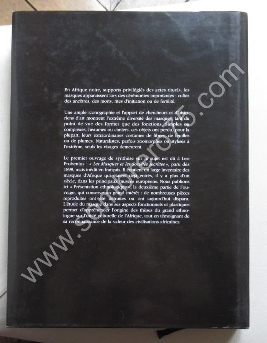 Masques. Leo Frobenius. Musée. 1995 - Image 13