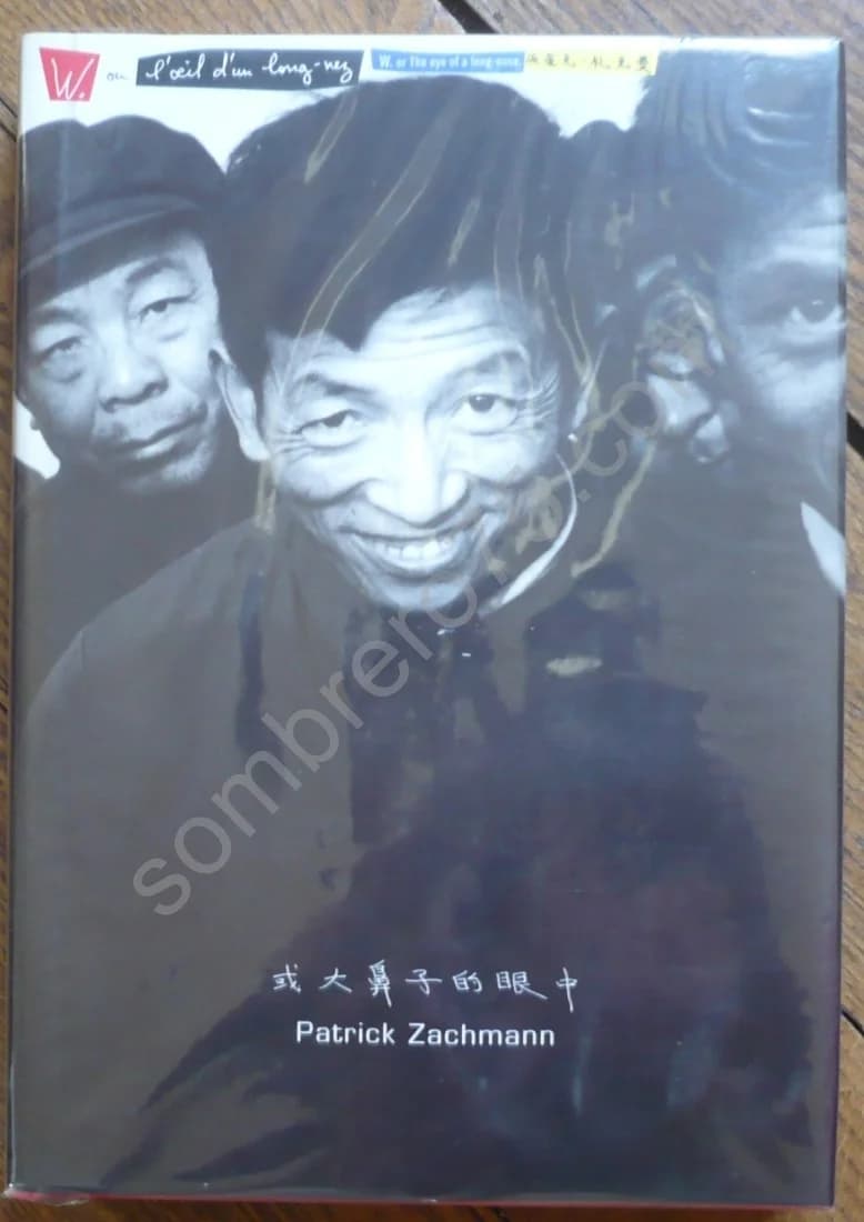 W Ou l'Oeil d'un Long Nez