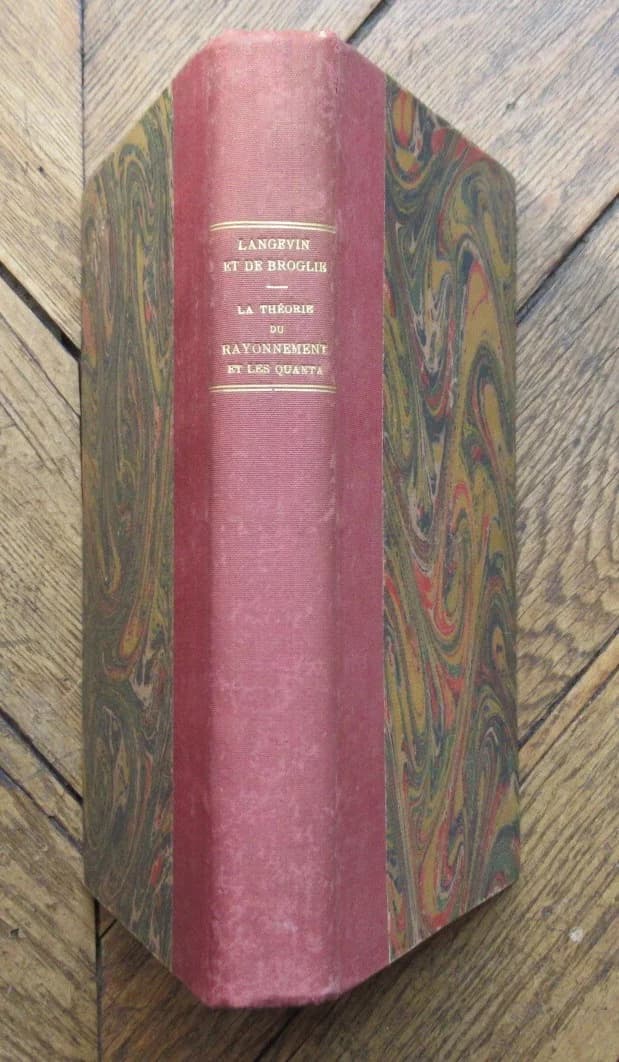 La Théorie du Rayonnement et les Quanta. Rapport et discussions